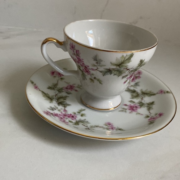 Norcrest Fine China C-890 Teacup & Saucer set - Picture 5 of 17